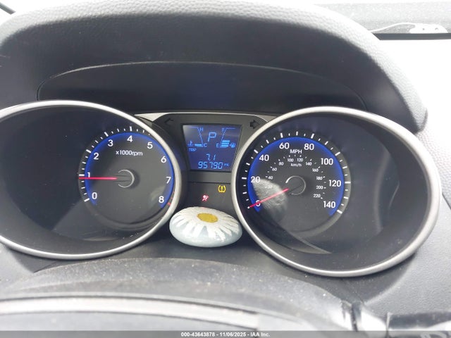 KM8JUCAGXFU000011 Hyundai Tucson Limited