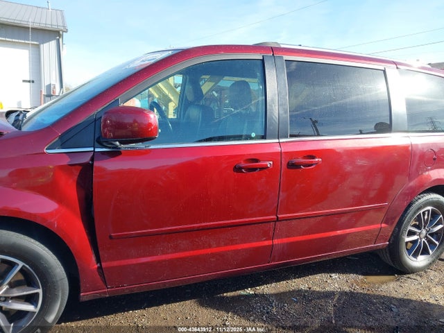 Продажа на аукционе авто 2017 Dodge Grand Caravan Sxt, vin: 2C4RDGCG5HR800257, номер лота: 43643912