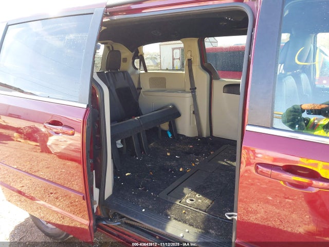 Продажа на аукционе авто 2017 Dodge Grand Caravan Sxt, vin: 2C4RDGCG5HR800257, номер лота: 43643912