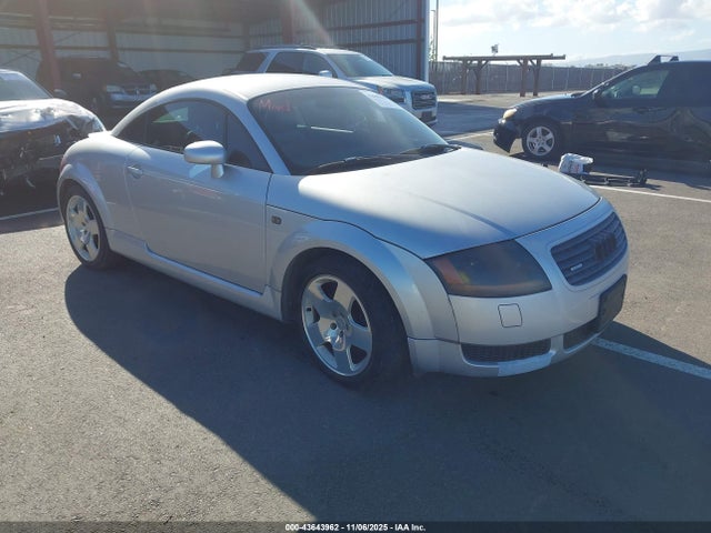 2002 AUDI TT TRUWT28N821031626 Photo 0