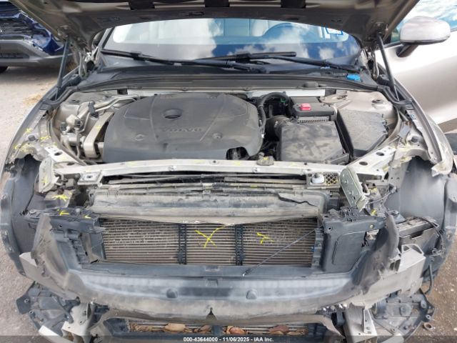 2019 VOLVO S60 7JR102FK3KG009120 Photo 9