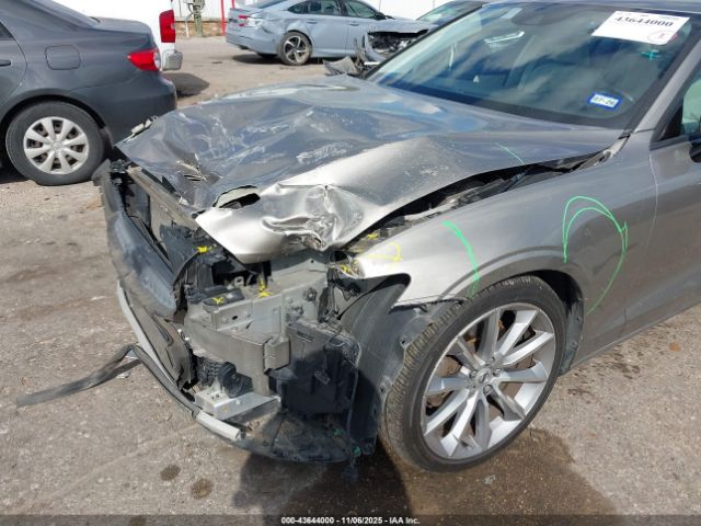 2019 VOLVO S60 7JR102FK3KG009120 Photo 5