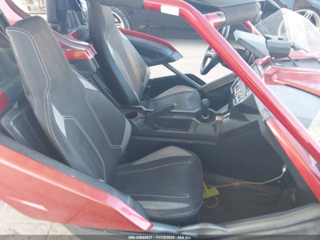 2017 POLARIS SLINGSHOT 57XAAPFA7H8125012 Photo 4