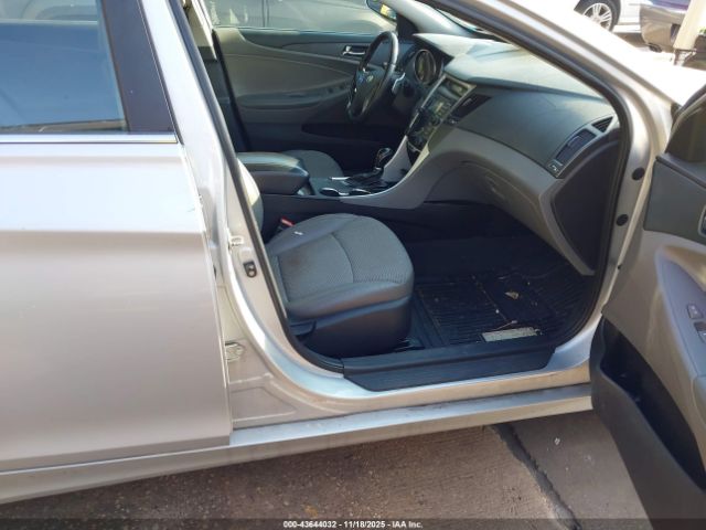 2011 HYUNDAI SONATA 5NPEC4AC8BH106473 Photo 4