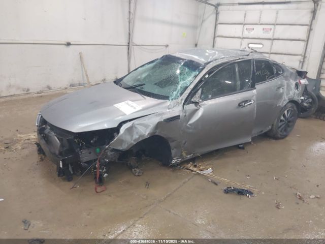 2018 KIA OPTIMA 5XXGU4L30JG273357 Photo 1
