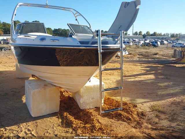 Продаж на аукціоні авто 2009 Bayliner 225br, vin: USHA39CDC809, номер лоту: 43644060