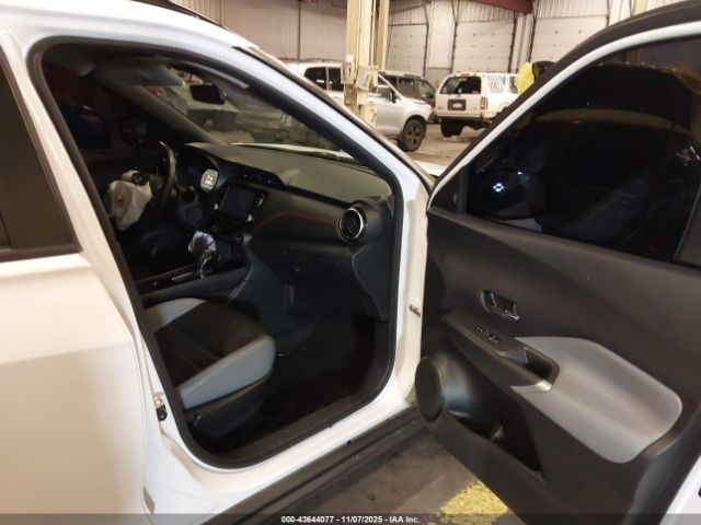 2023 NISSAN KICKS 3N1CP5DV2PL479615 Photo 4