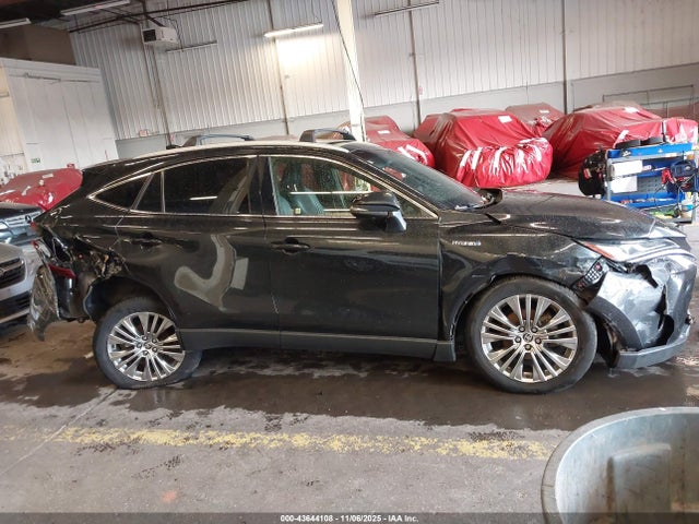 Toyota Venza Limited 2021 JTEAAAAH7MJ028787 Image 14