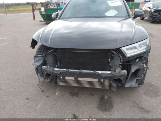 2019 AUDI SQ5 WA1C4AFY7K2120755 Photo 5