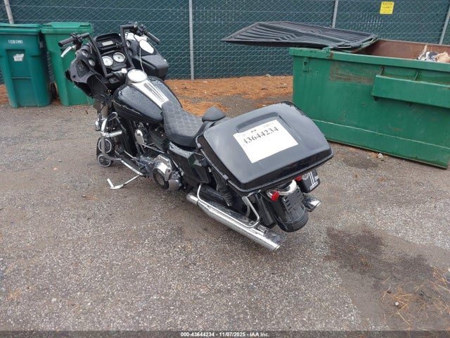 2012 HARLEY-DAVIDSON FLTRX 1HD1KHM16CB642407 Photo 2
