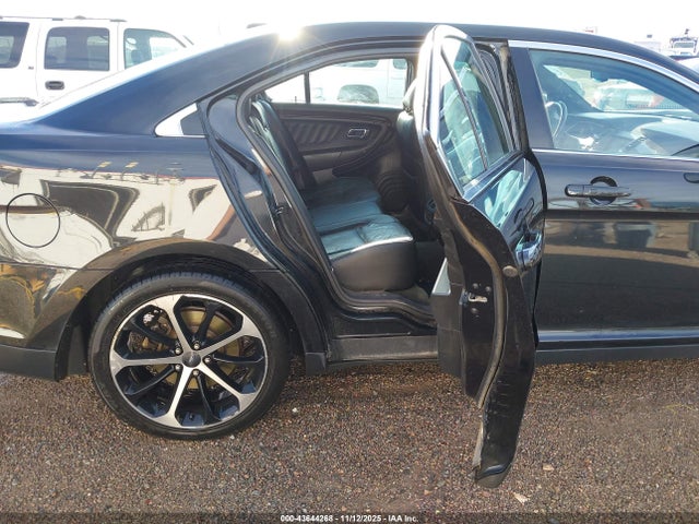 1FAHP2J8XEG112579 Ford Taurus Limited