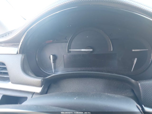 2017 CADILLAC XTS 2G61M5S30H9175303 Photo 6