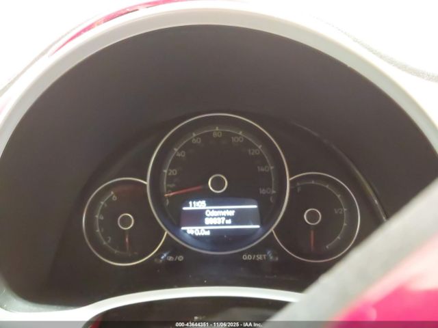 2017 VOLKSWAGEN BEETLE 3VWJ17AT7HM628677 Photo 6