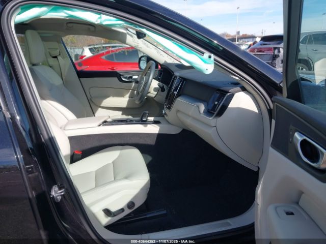 2024 VOLVO XC60 YV4L12RK4R1923970 Photo 4