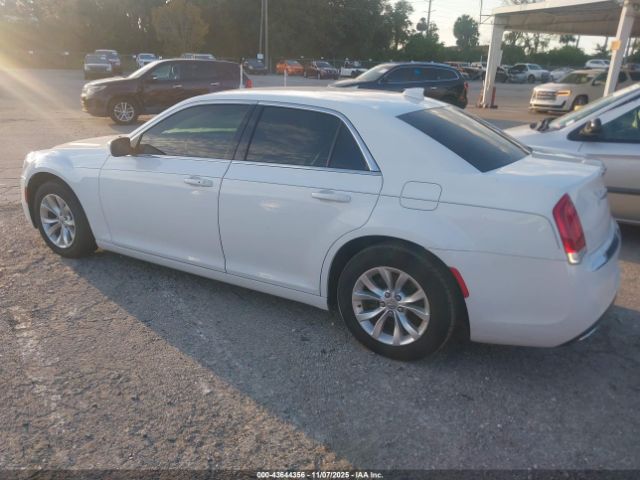 2016 CHRYSLER 300 2C3CCAAG2GH151468 Photo 2