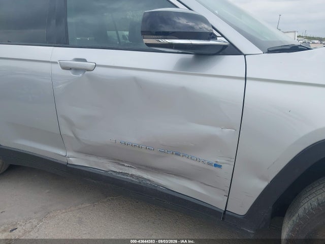 Продажа на аукционе авто 2024 Jeep Grand Cherokee 4xe, vin: 1C4RJYB62RC117725, номер лота: 43644383