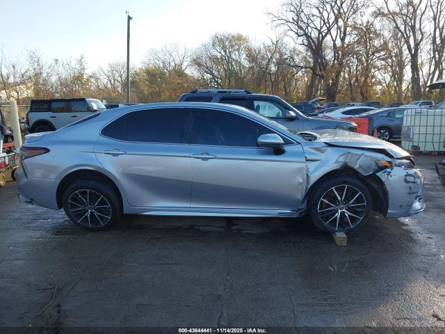 Продажа на аукционе авто 2021 Toyota Camry Se, vin: 4T1G11AK2MU524990, номер лота: 43644441