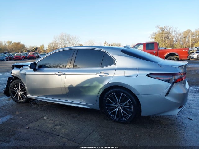 Продажа на аукционе авто 2021 Toyota Camry Se, vin: 4T1G11AK2MU524990, номер лота: 43644441