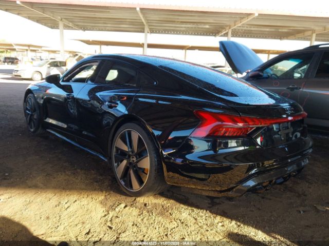 2022 AUDI RS E-TRON GT WAUBHBFW8N7903467 Photo 2