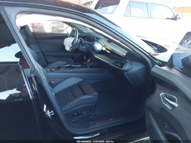 2022 AUDI RS E-TRON GT WAUBHBFW8N7903467 Photo 4