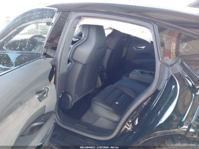 2022 AUDI RS E-TRON GT WAUBHBFW8N7903467 Photo 7