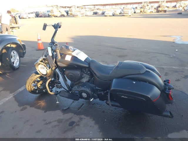 43644616 :رقم المزاد ، 56KTJDDB6M3396544 vin ، 2021 Indian Motorcycle Co. Springfield Dark Horse مزاد بيع