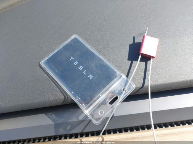 2025 TESLA MODEL Y 7SAYGDEE0SA340344 Photo 10