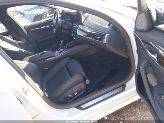 2021 BMW 530I WBA53BH02MWX17562 Photo 4