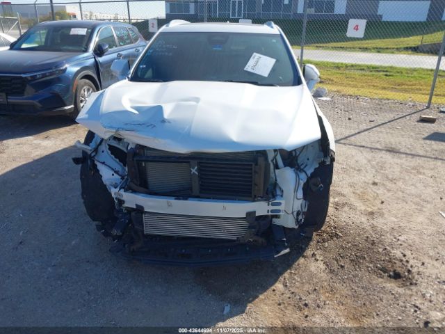 2024 CADILLAC XT4 1GYFZCR40RF173450 Photo 5