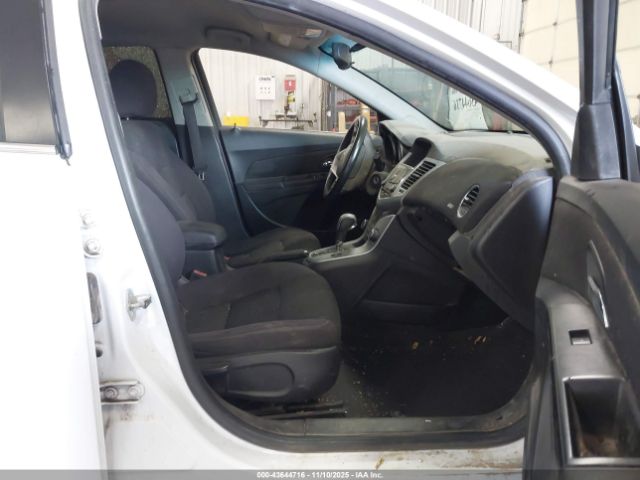 2014 CHEVROLET CRUZE 1G1PC5SBXE7272578 Photo 4