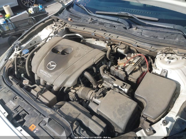 JM1BM1K76E1122067 Mazda Mazda3 I Sport