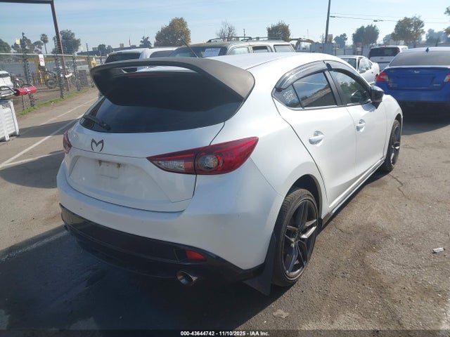 JM1BM1K76E1122067 Mazda Mazda3 I Sport