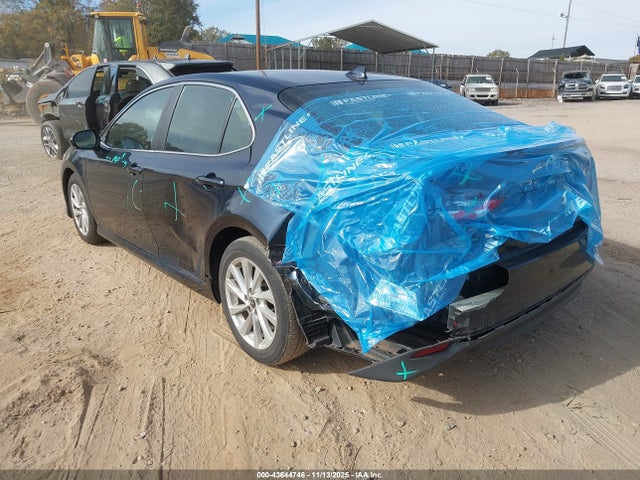 Aukcja sprzedaży 2021 Toyota Camry Le, vin: 4T1R11AK5MU575599, numer aukcji: 43644746