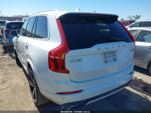 2017 VOLVO XC90 YV4A22PM4H1131907 Photo 2