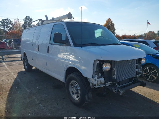 43644843 :رقم المزاد ، 1GCZGUCB6E1208358 vin ، 2014 Chevrolet Express 3500 Work Van مزاد بيع