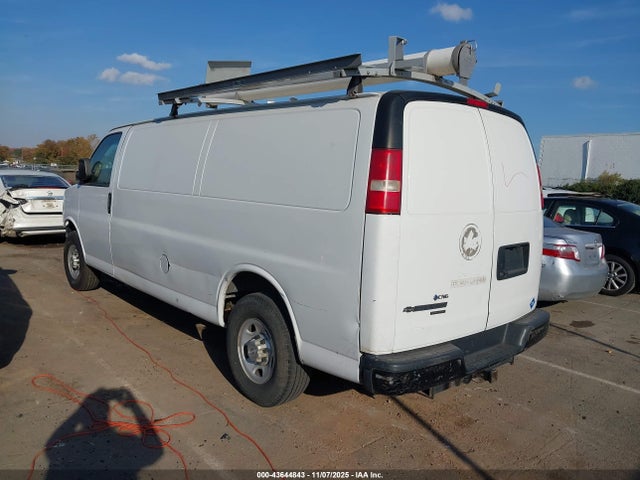 43644843 :رقم المزاد ، 1GCZGUCB6E1208358 vin ، 2014 Chevrolet Express 3500 Work Van مزاد بيع