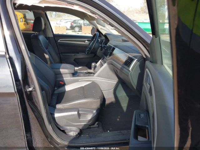 2019 VOLKSWAGEN ATLAS 1V2WR2CA7KC538145 Photo 4