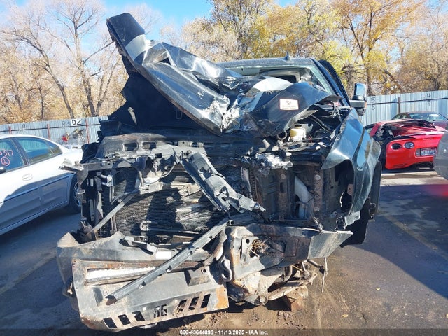 1GC1KWEYXHF165045 Chevrolet Silverado 2500hd Ltz