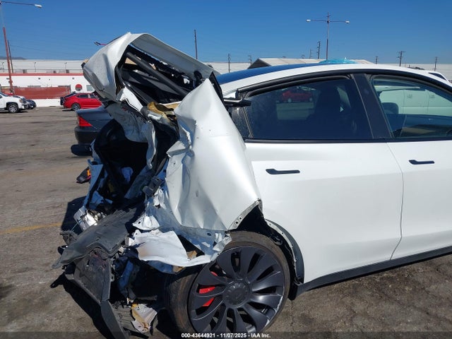 7SAYGDEF4RF057466 Tesla Model Y Performance Dual Motor All-wheel Drive