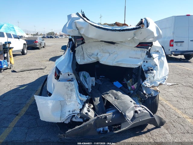 2024 TESLA MODEL Y 7SAYGDEF4RF057466 Photo 5