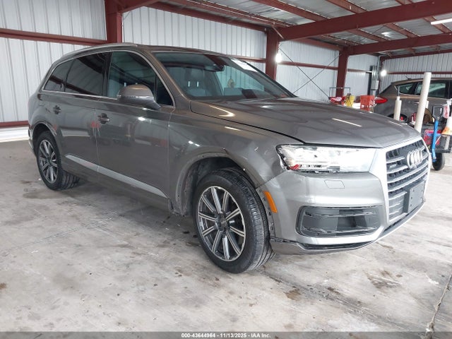 2017 AUDI Q7 WA1LAAF7XHD016242 Photo 0