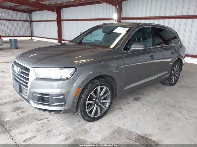 2017 AUDI Q7 WA1LAAF7XHD016242 Photo 1