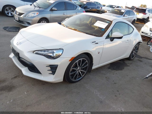 2017 TOYOTA 86 JF1ZNAA19H8704352 Photo 1