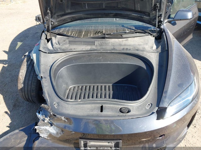 2025 TESLA MODEL 3 5YJ3E1ET0SF953948 Photo 9