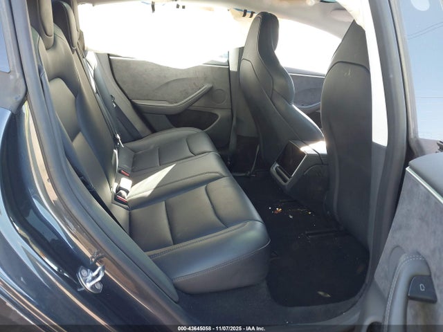 2025 TESLA MODEL 3 5YJ3E1ET0SF953948 Photo 7
