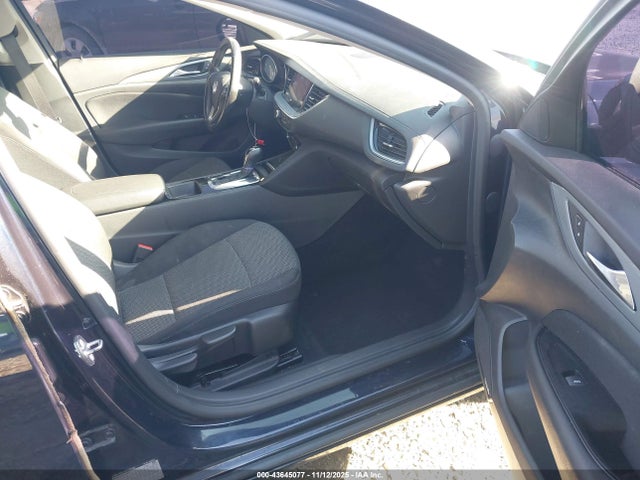 W04GL6SX9J1078477 Buick Regal Sportback Preferred