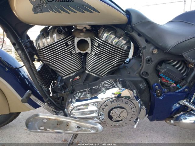 2019 INDIAN MOTORCYCLE CO. CHIEFTAIN 56KTFAAAXK3371512 Photo 8