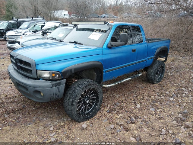 43645275 :رقم المزاد ، 1B7KF2362YJ185368 vin ، 2000 Dodge Ram 2500 St مزاد بيع
