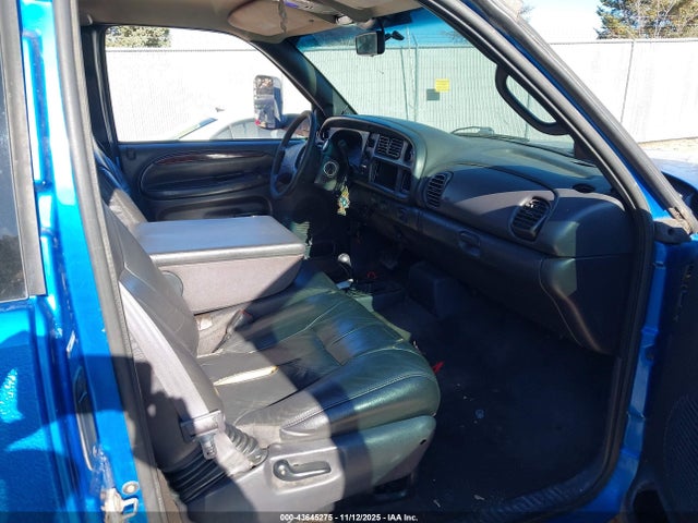 43645275 :رقم المزاد ، 1B7KF2362YJ185368 vin ، 2000 Dodge Ram 2500 St مزاد بيع