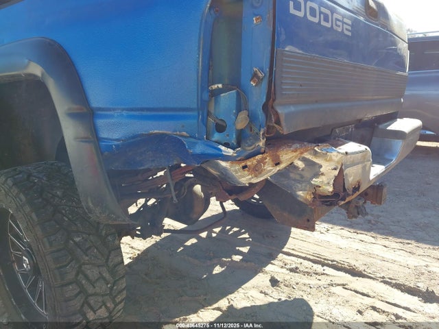 43645275 :رقم المزاد ، 1B7KF2362YJ185368 vin ، 2000 Dodge Ram 2500 St مزاد بيع